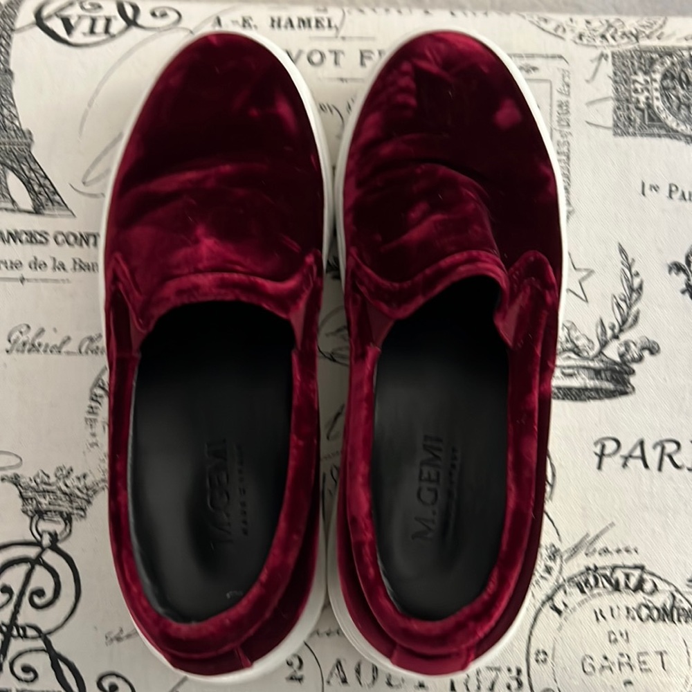 M.gemi red velvet Italian loafer